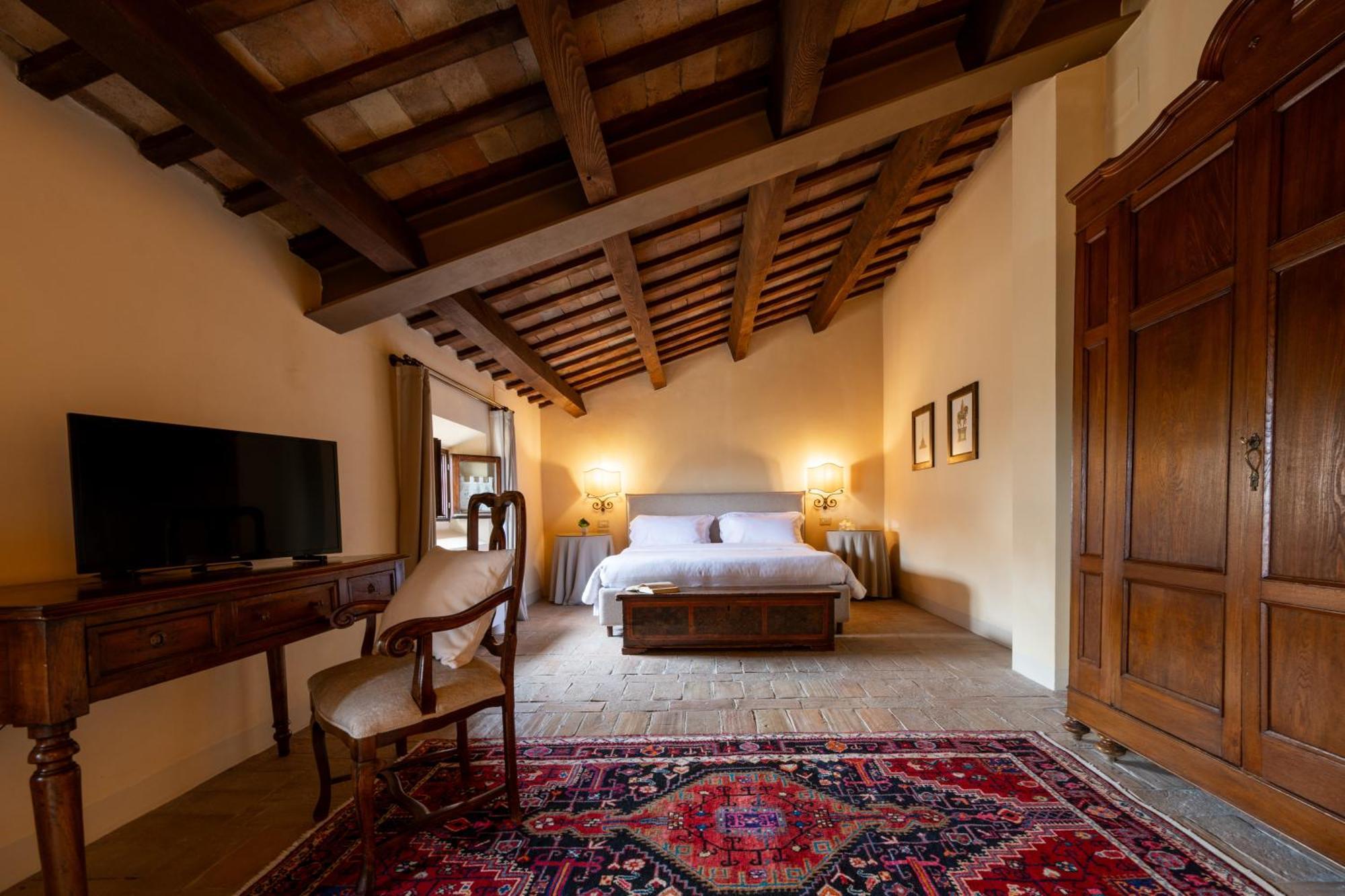 Palazzo Viviani Castello Di Montegridolfo Hotel Bagian luar foto
