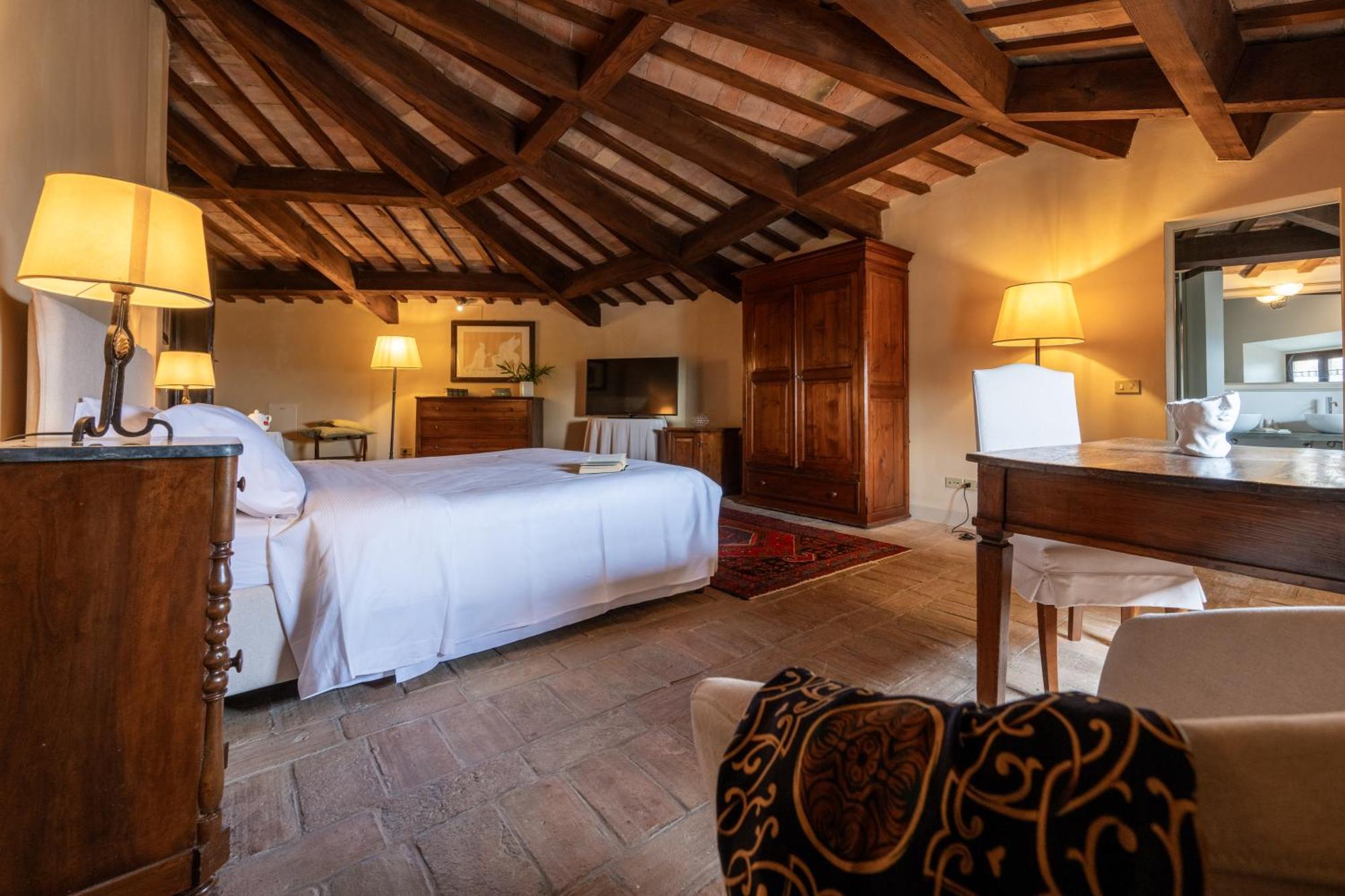 Palazzo Viviani Castello Di Montegridolfo Hotel Bagian luar foto