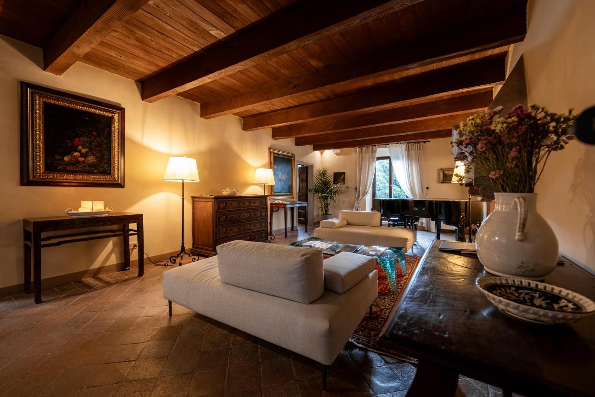 Palazzo Viviani Castello Di Montegridolfo Hotel Bagian luar foto