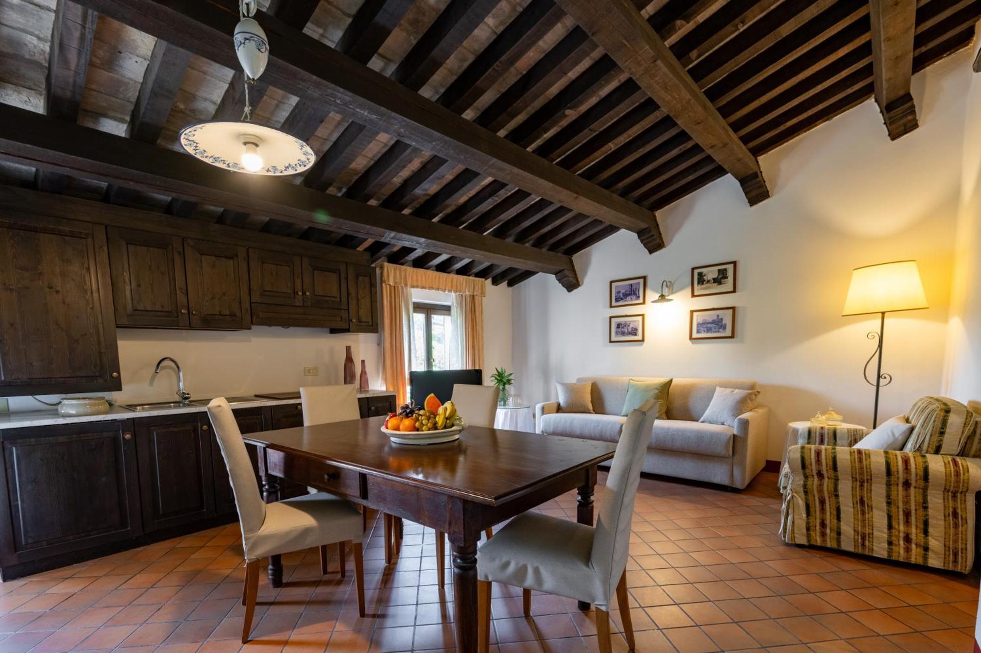 Palazzo Viviani Castello Di Montegridolfo Hotel Bagian luar foto